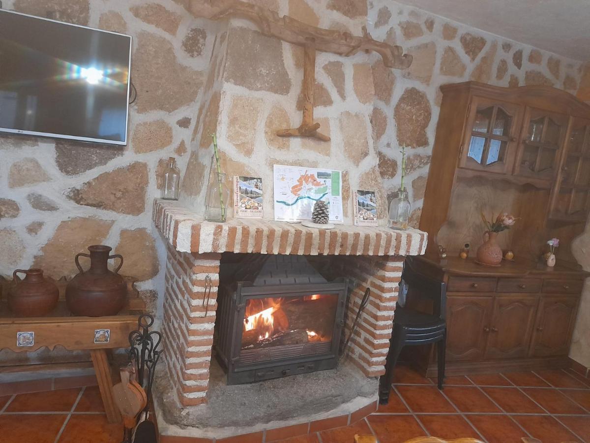 Casa Rural El Pajar Navaluenga Exterior foto