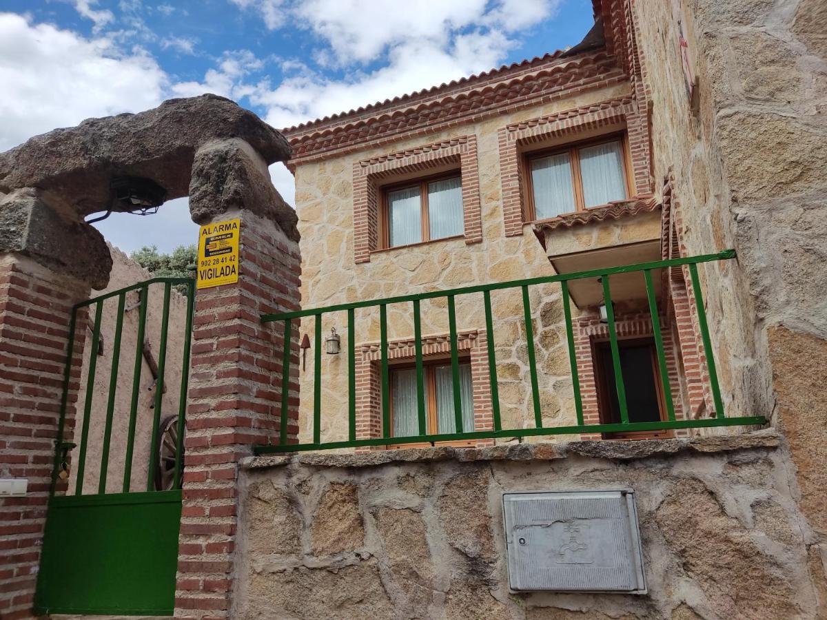 Casa Rural El Pajar Navaluenga Exterior foto
